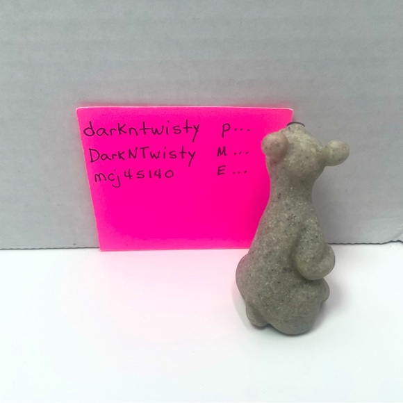 BNWOT Vintage Quarry Critters Cousin Buttons #45459 - Picture 3 of 9